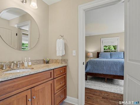 5 Ginos Way Ridgefield CT 06877