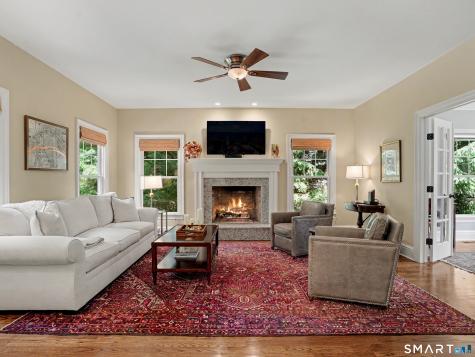 5 Ginos Way Ridgefield CT 06877