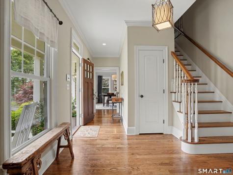 5 Ginos Way Ridgefield CT 06877