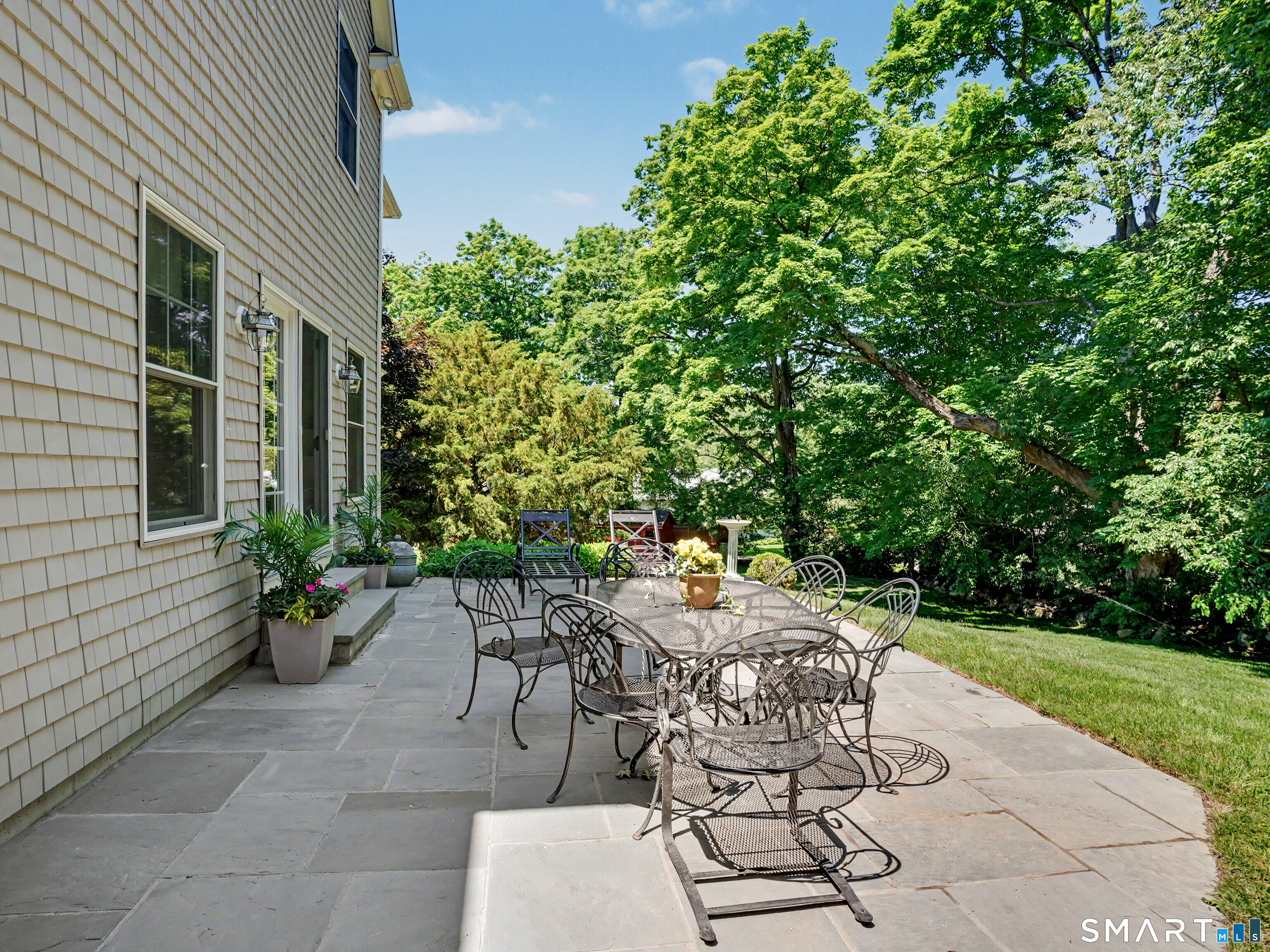 5 Ginos Way Ridgefield CT 06877
