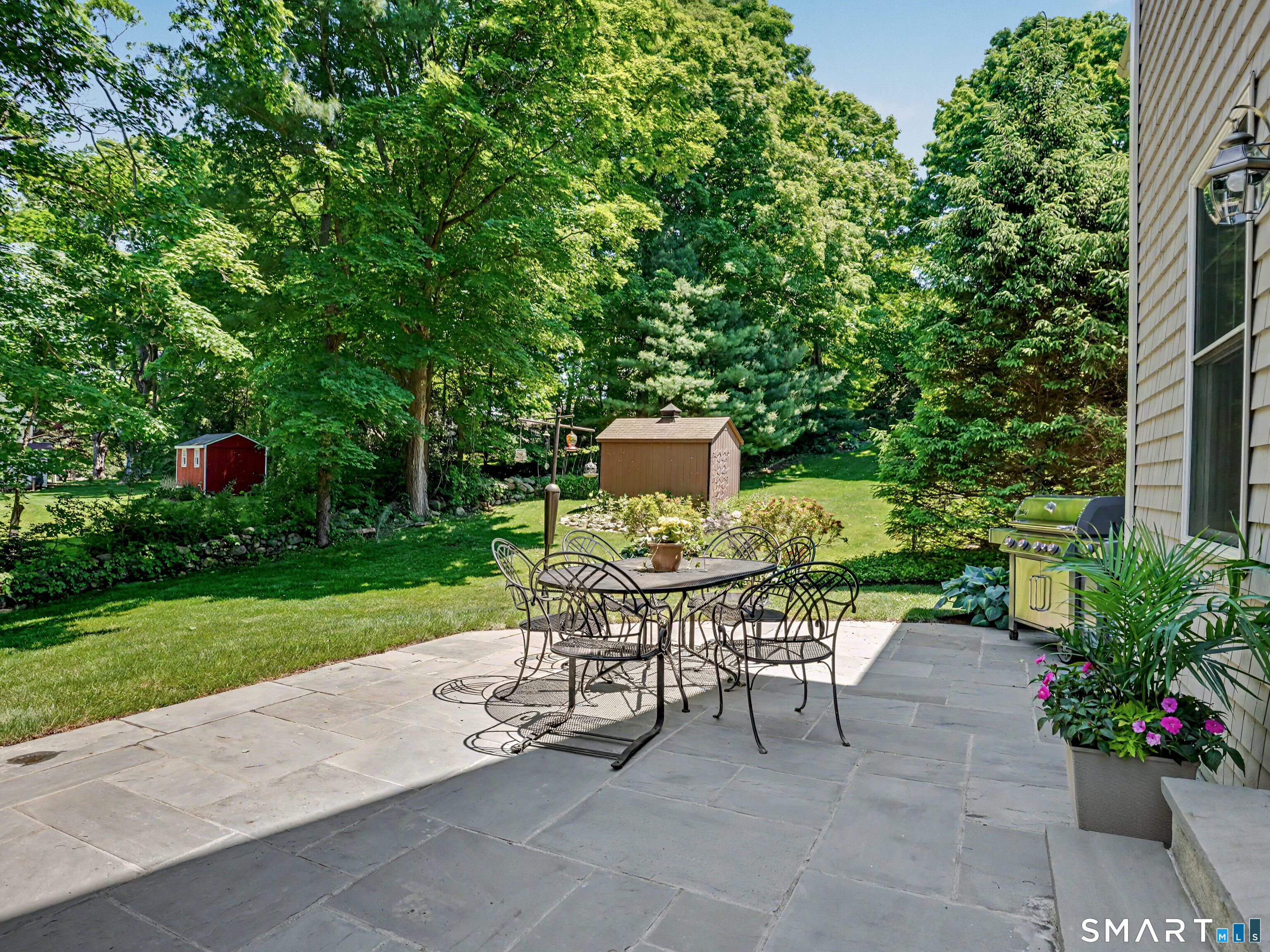 5 Ginos Way Ridgefield CT 06877