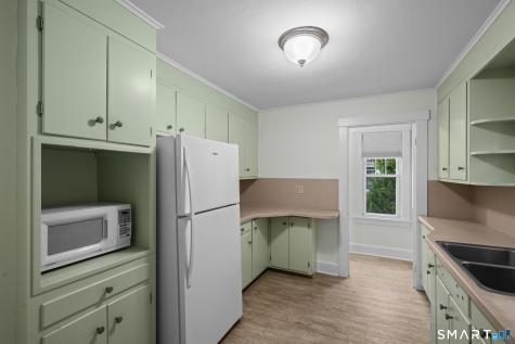 556 Ocean Avenue New London CT 06320