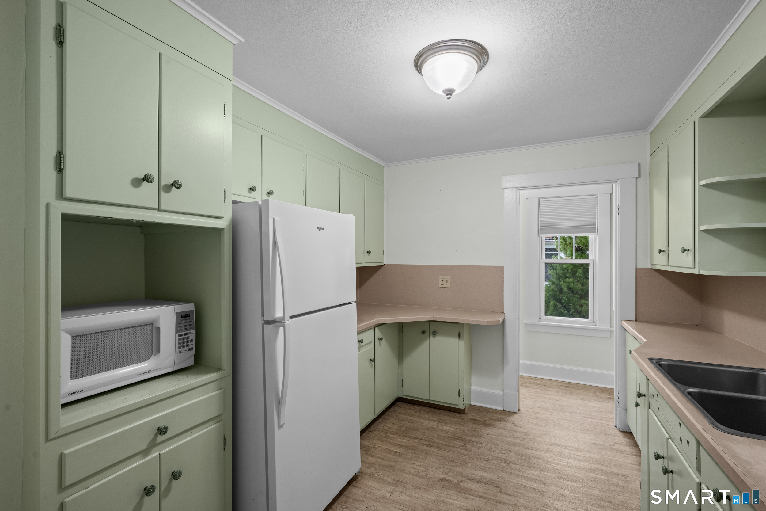 556 Ocean Avenue New London CT 06320