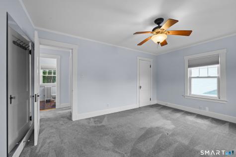 556 Ocean Avenue New London CT 06320