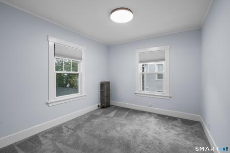 556 Ocean Avenue New London CT 06320