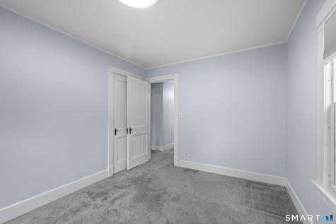 556 Ocean Avenue New London CT 06320