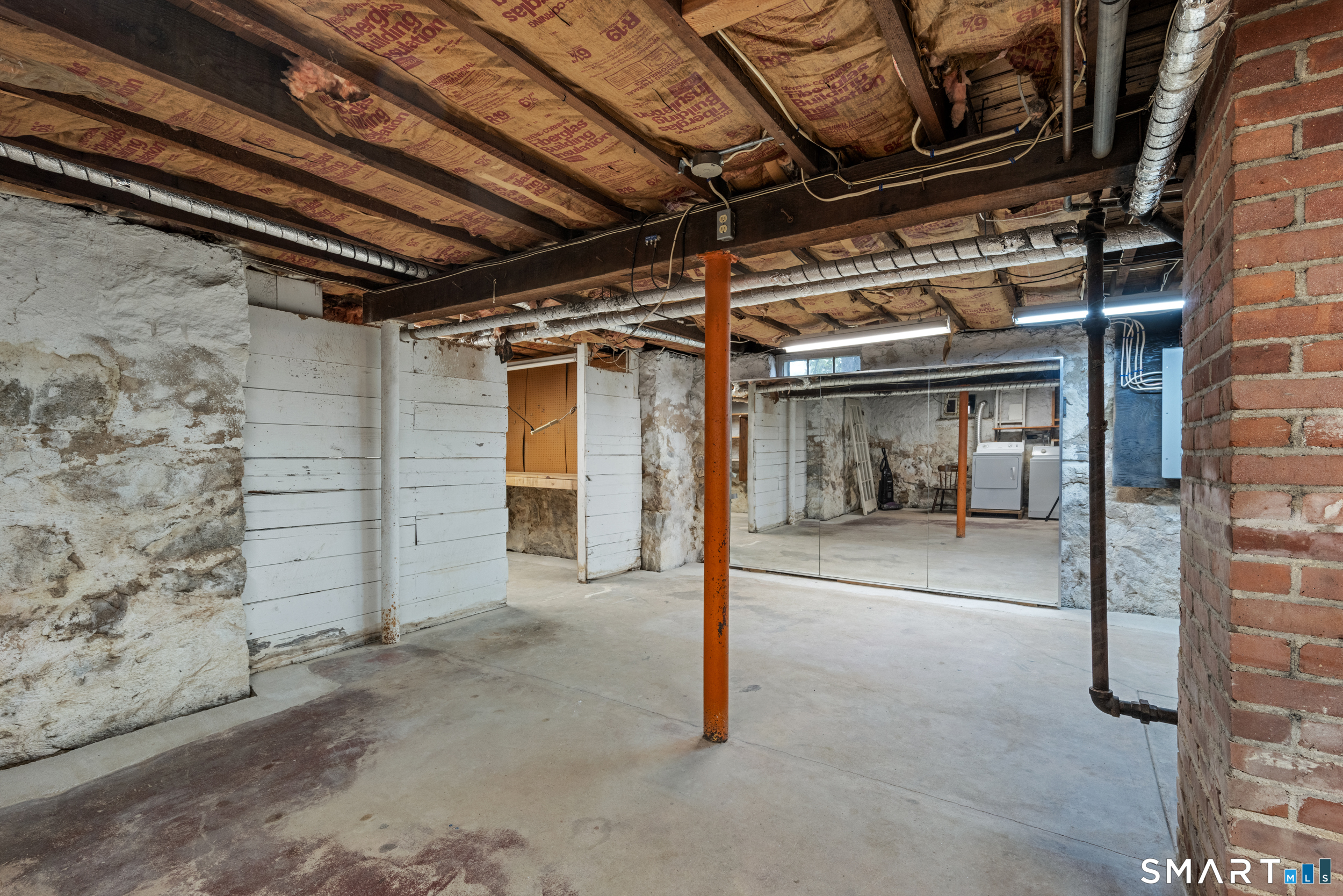 556 Ocean Avenue New London CT 06320