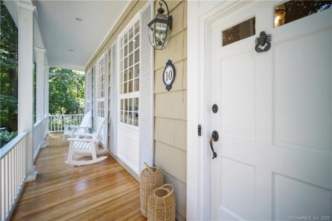 10 Old Field Place Norwalk CT 06853