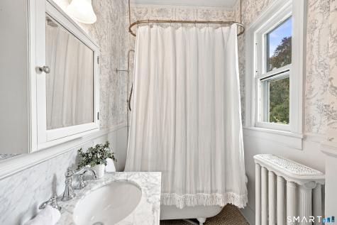 415 Old Post Road Fairfield CT 06824
