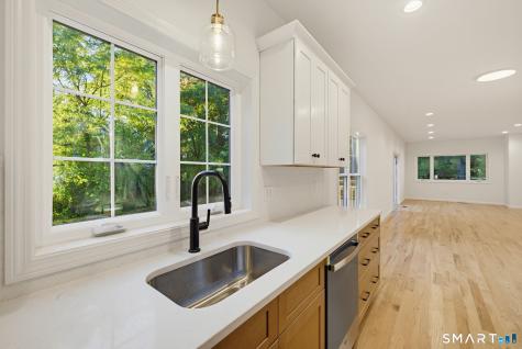 45 Beleden Gardens Drive Bristol CT 06010