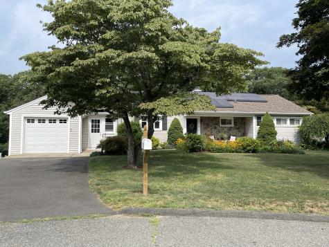 10 Lindgren Terrace Ansonia CT 06401