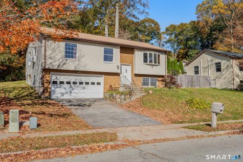18 Ledgeland Drive Groton CT 06355