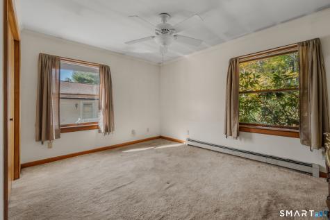 18 Ledgeland Drive Groton CT 06355