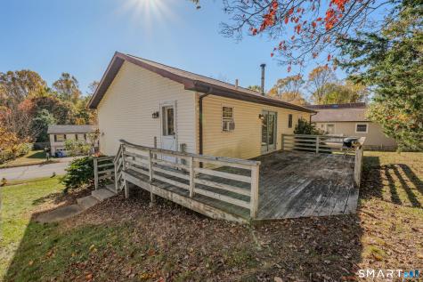 18 Ledgeland Drive Groton CT 06355