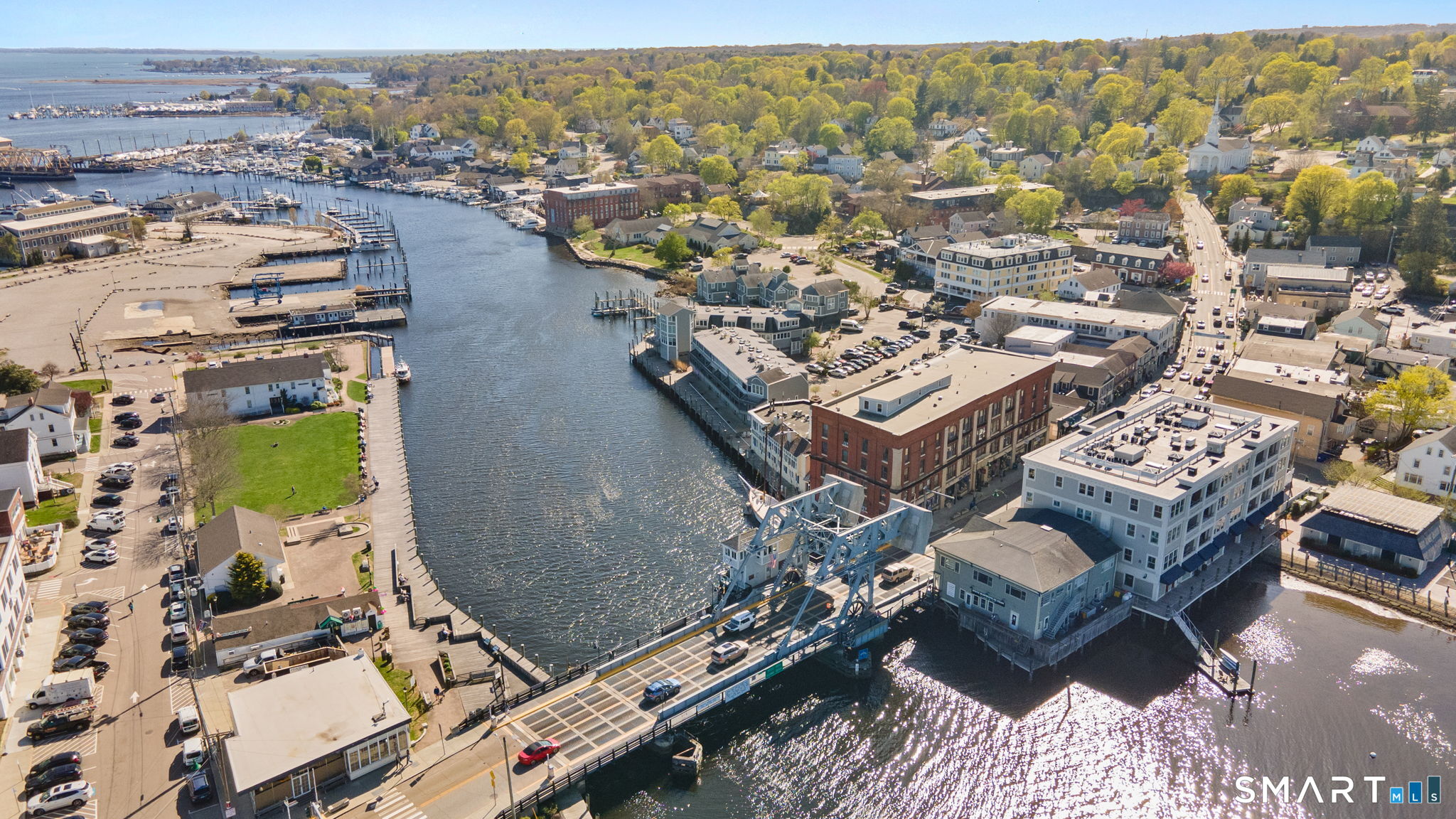 18 Ledgeland Drive Groton CT 06355