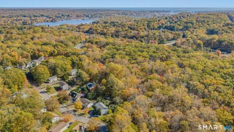 18 Ledgeland Drive Groton CT 06355