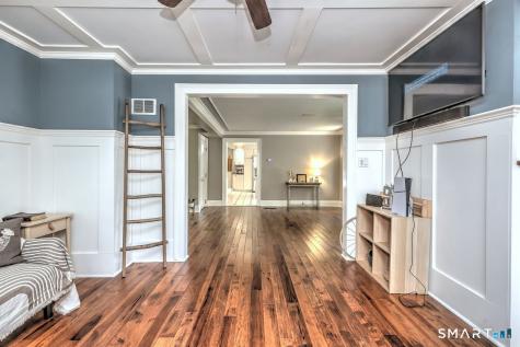 409 Dogburn Lane Orange CT 06477