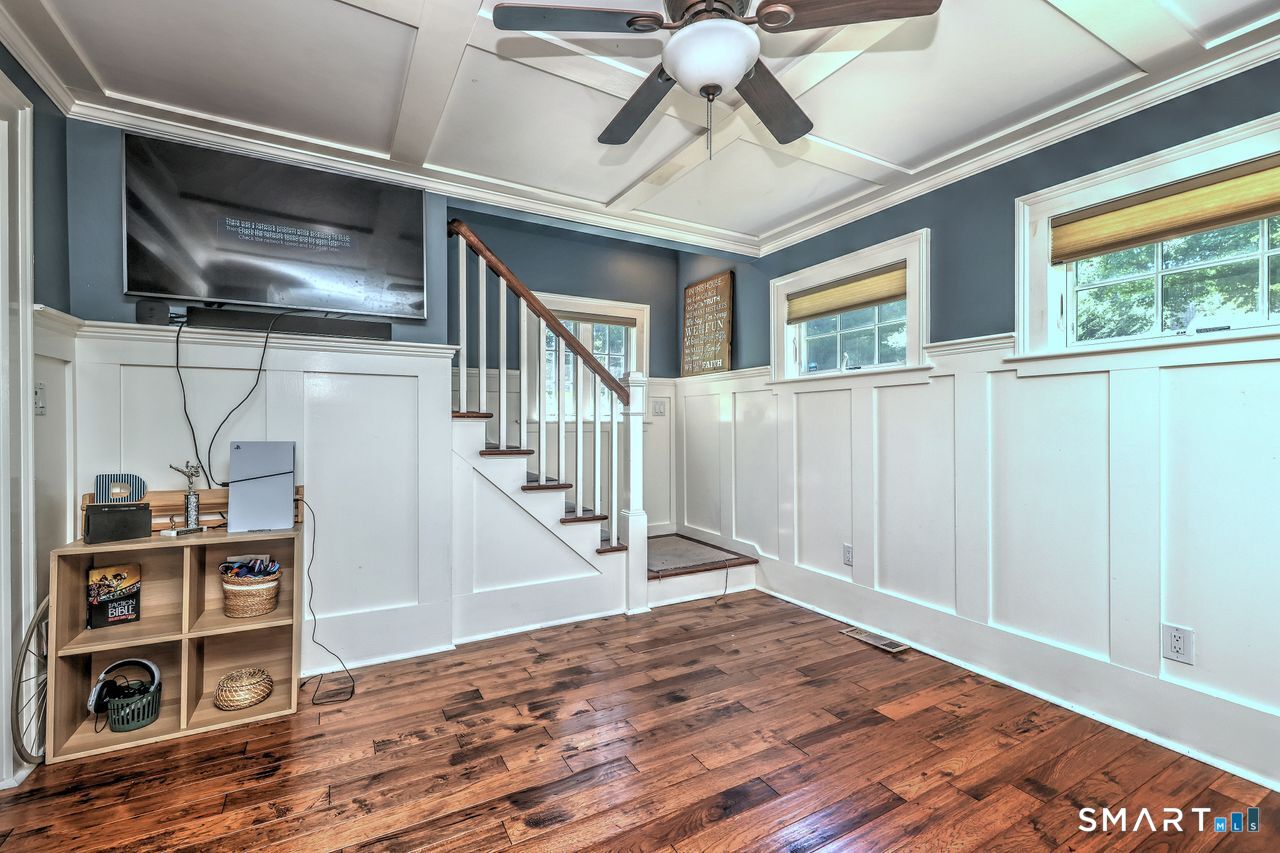 409 Dogburn Lane Orange CT 06477
