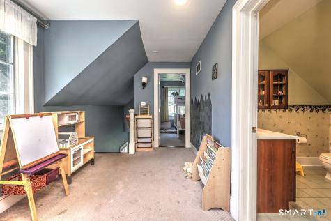 409 Dogburn Lane Orange CT 06477