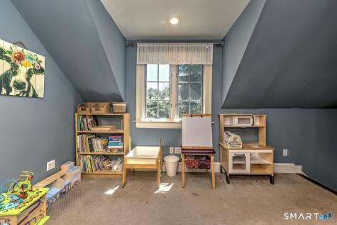 409 Dogburn Lane Orange CT 06477