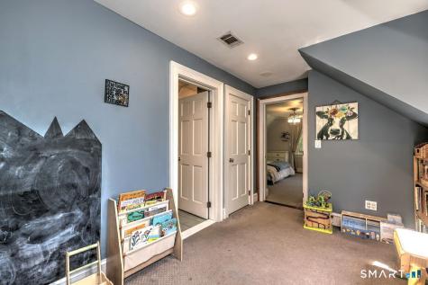 409 Dogburn Lane Orange CT 06477