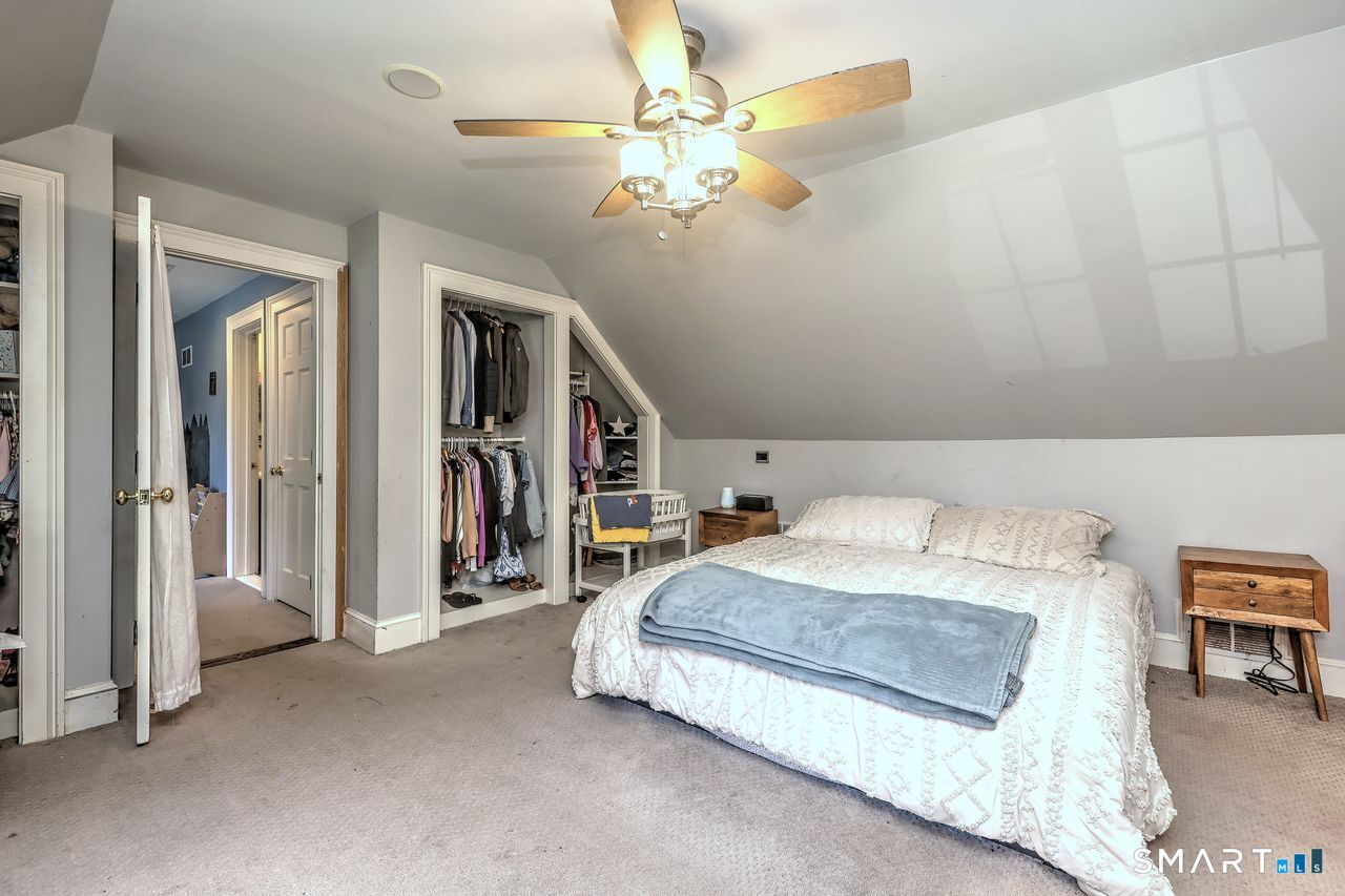 409 Dogburn Lane Orange CT 06477