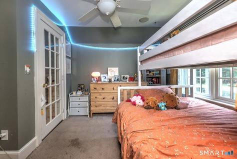 409 Dogburn Lane Orange CT 06477
