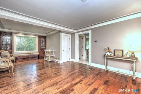 409 Dogburn Lane Orange CT 06477