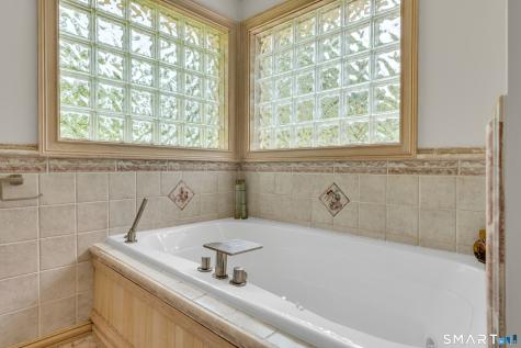 32 Staba Drive Haddam CT 06441