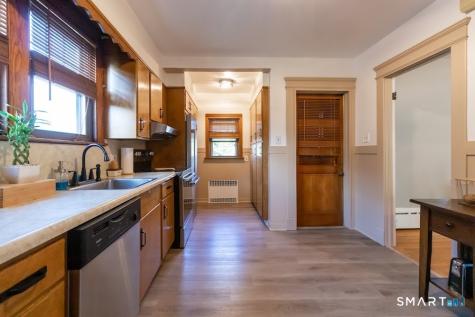 443 Highland Avenue Waterbury CT 06708