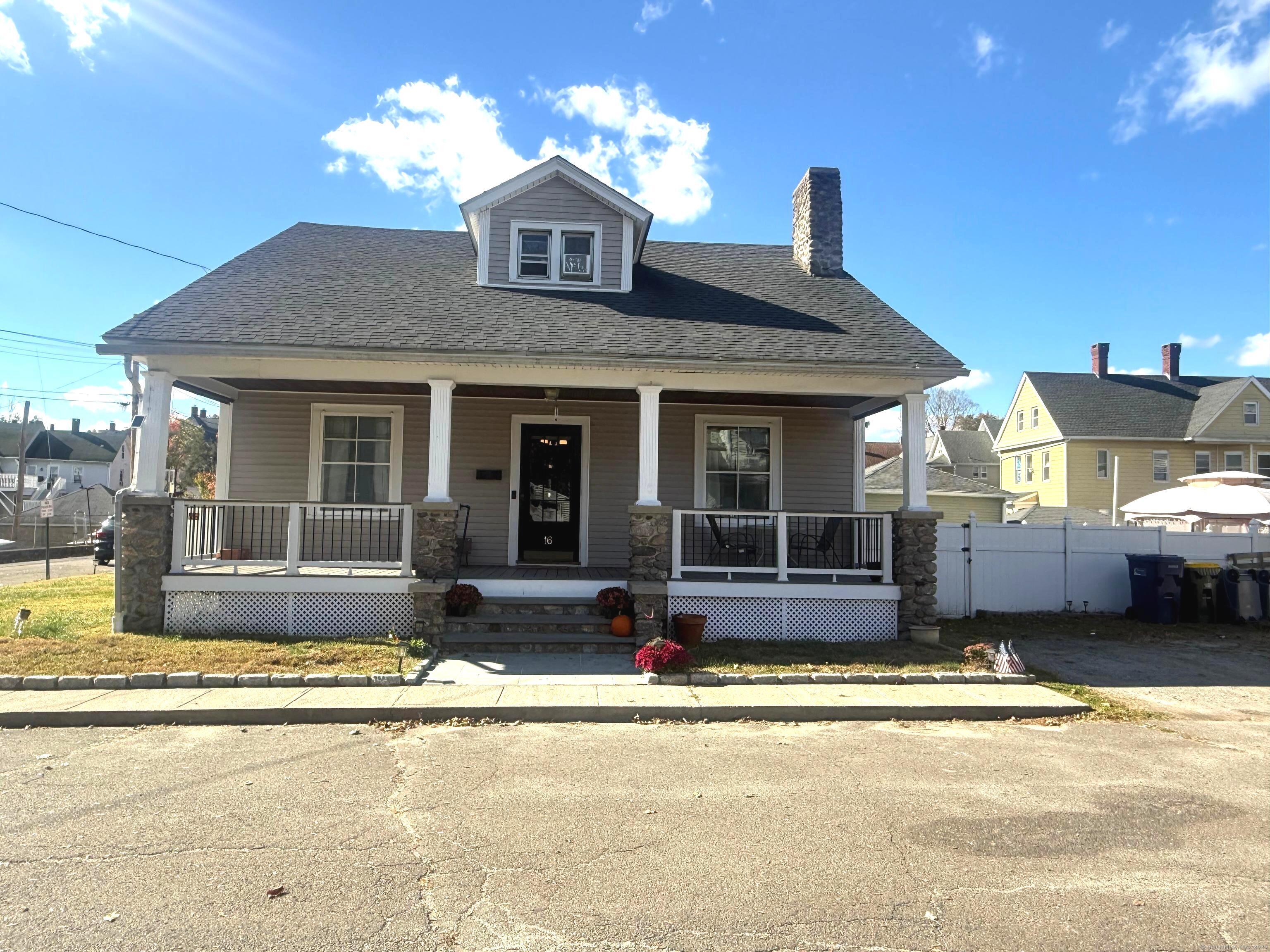 16 Holbrook Court Ansonia CT 06401