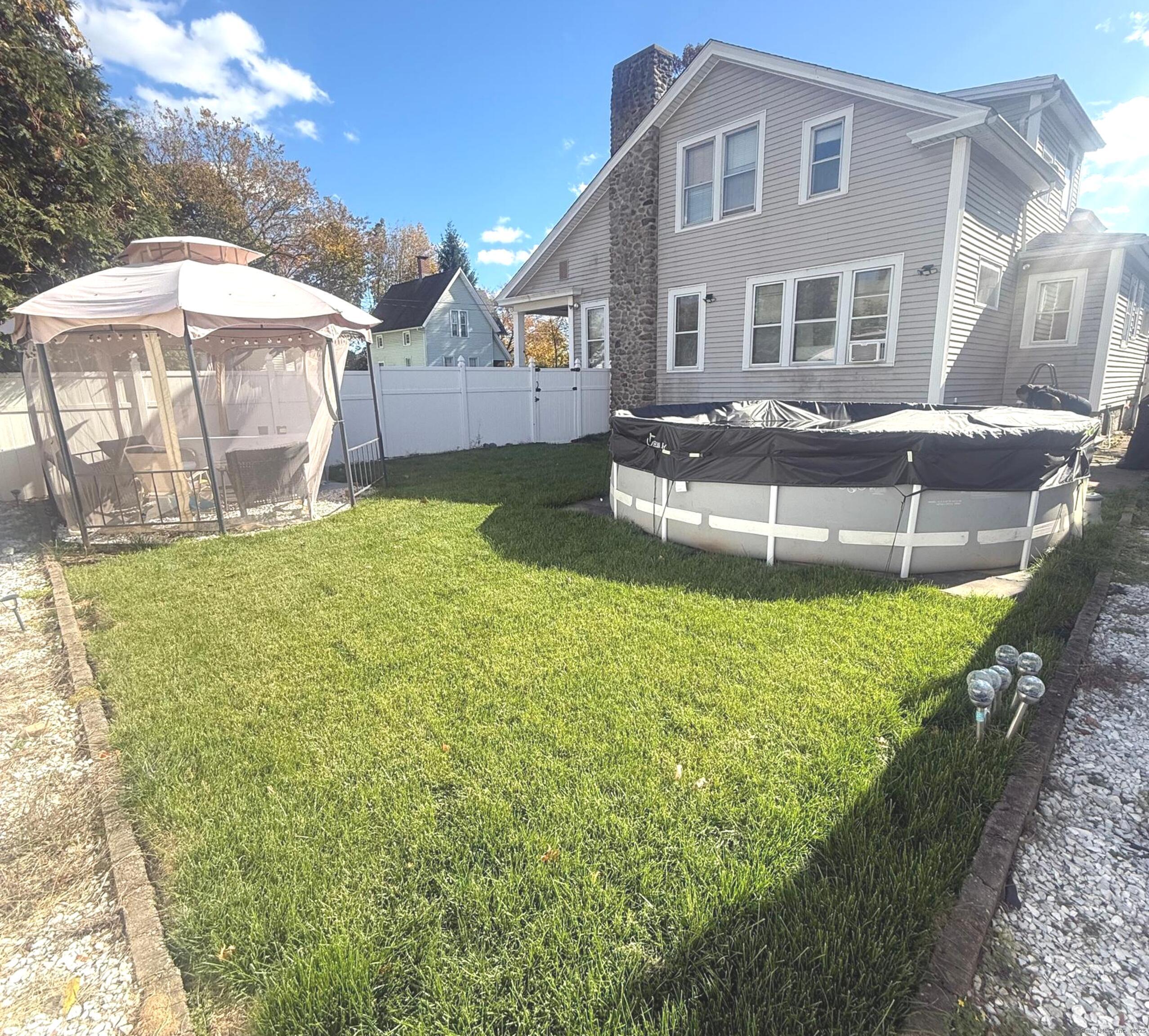 16 Holbrook Court Ansonia CT 06401