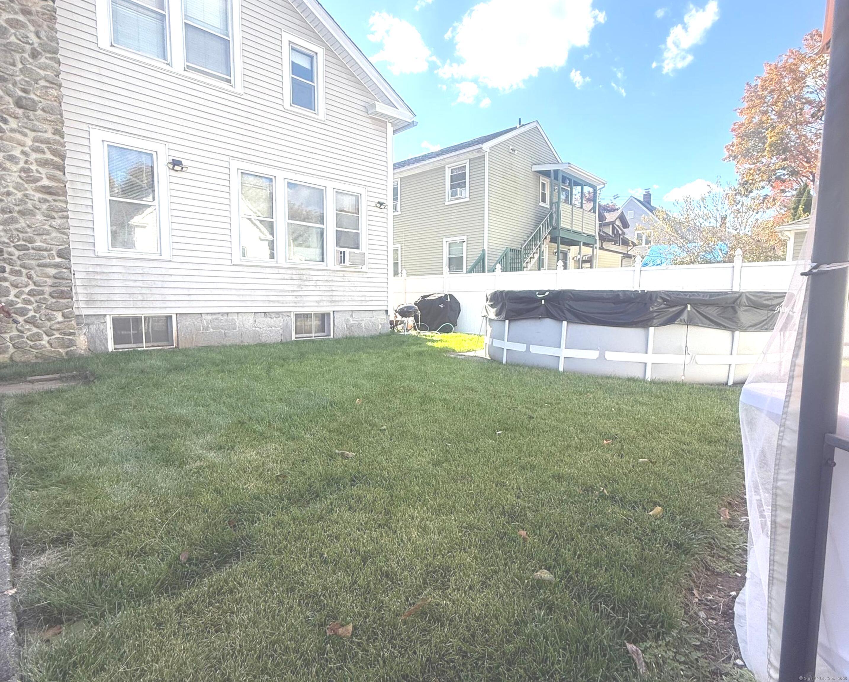 16 Holbrook Court Ansonia CT 06401