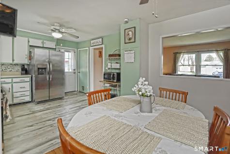 44 Woodvale Road West Haven CT 06516