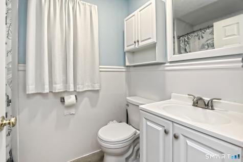 44 Woodvale Road West Haven CT 06516