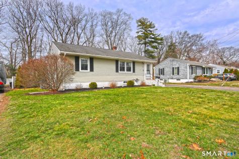 44 Woodvale Road West Haven CT 06516