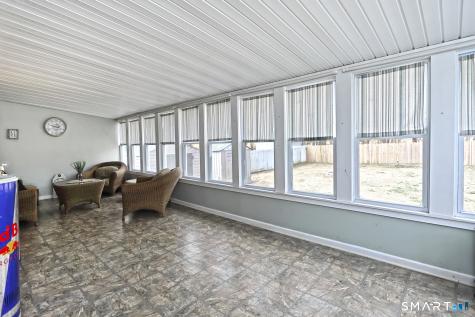 44 Woodvale Road West Haven CT 06516