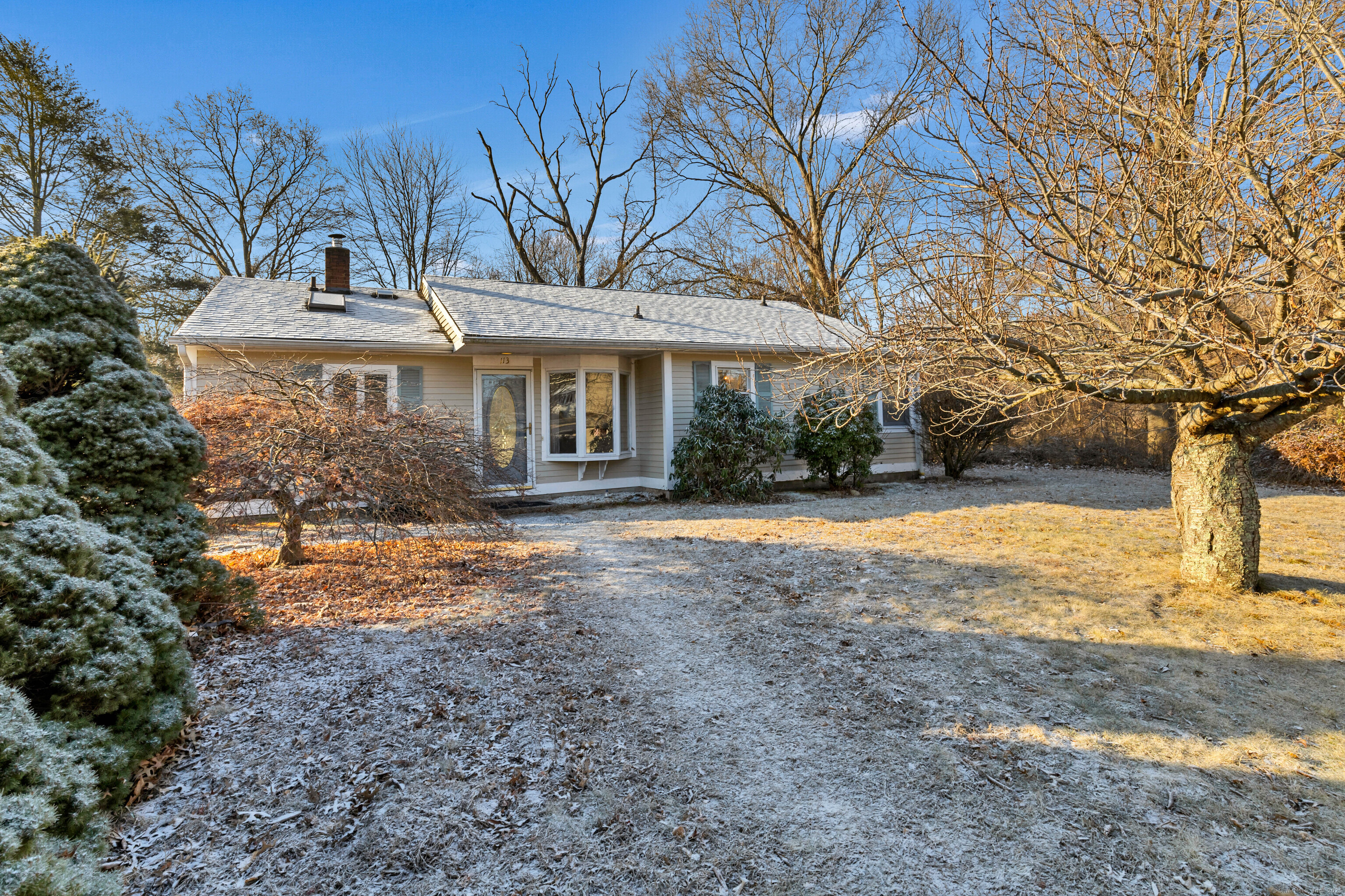 113 Hellstrom Road East Haven CT 06512