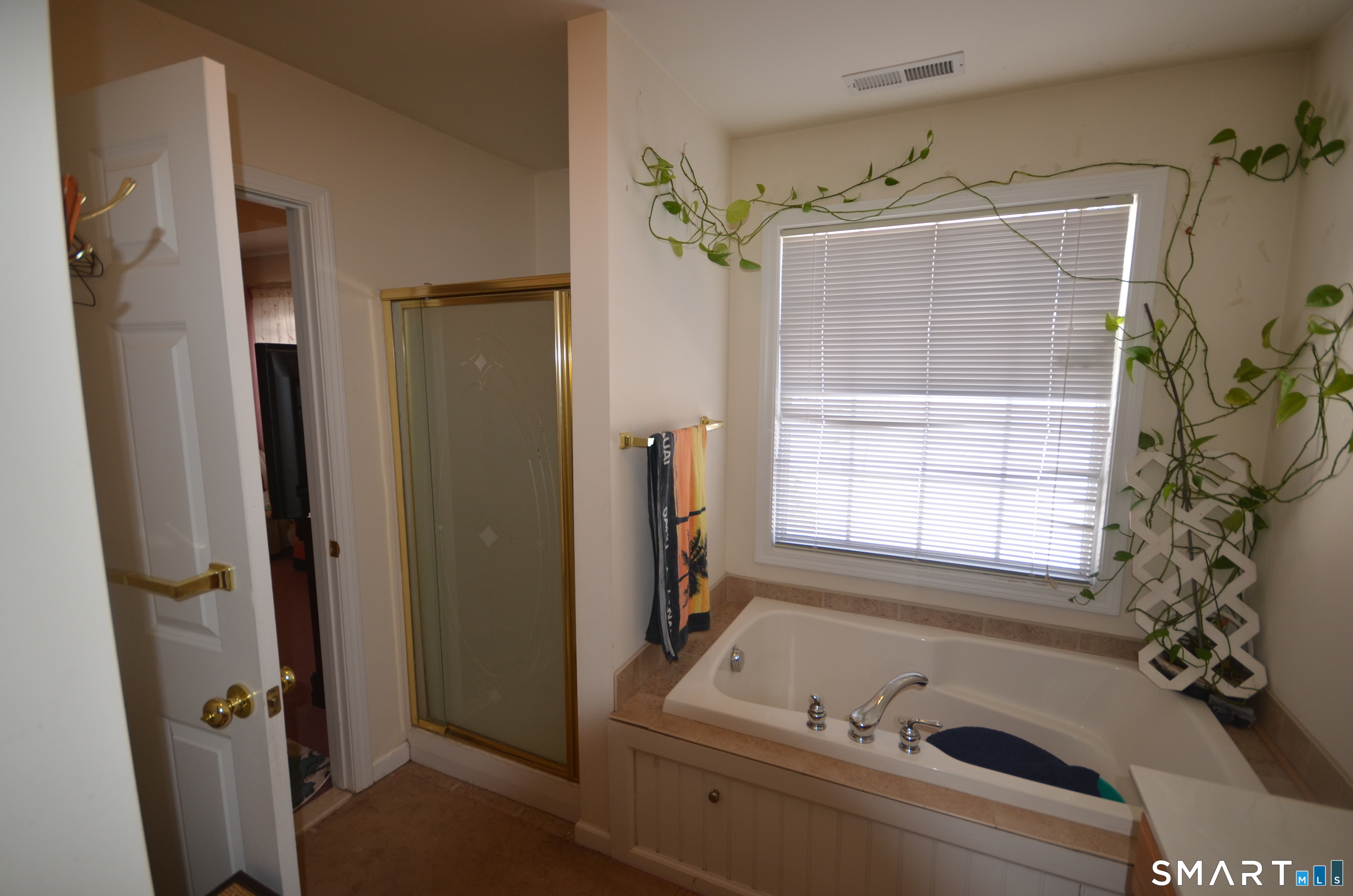 1376 Chopsey Hill Road Bridgeport CT 06606