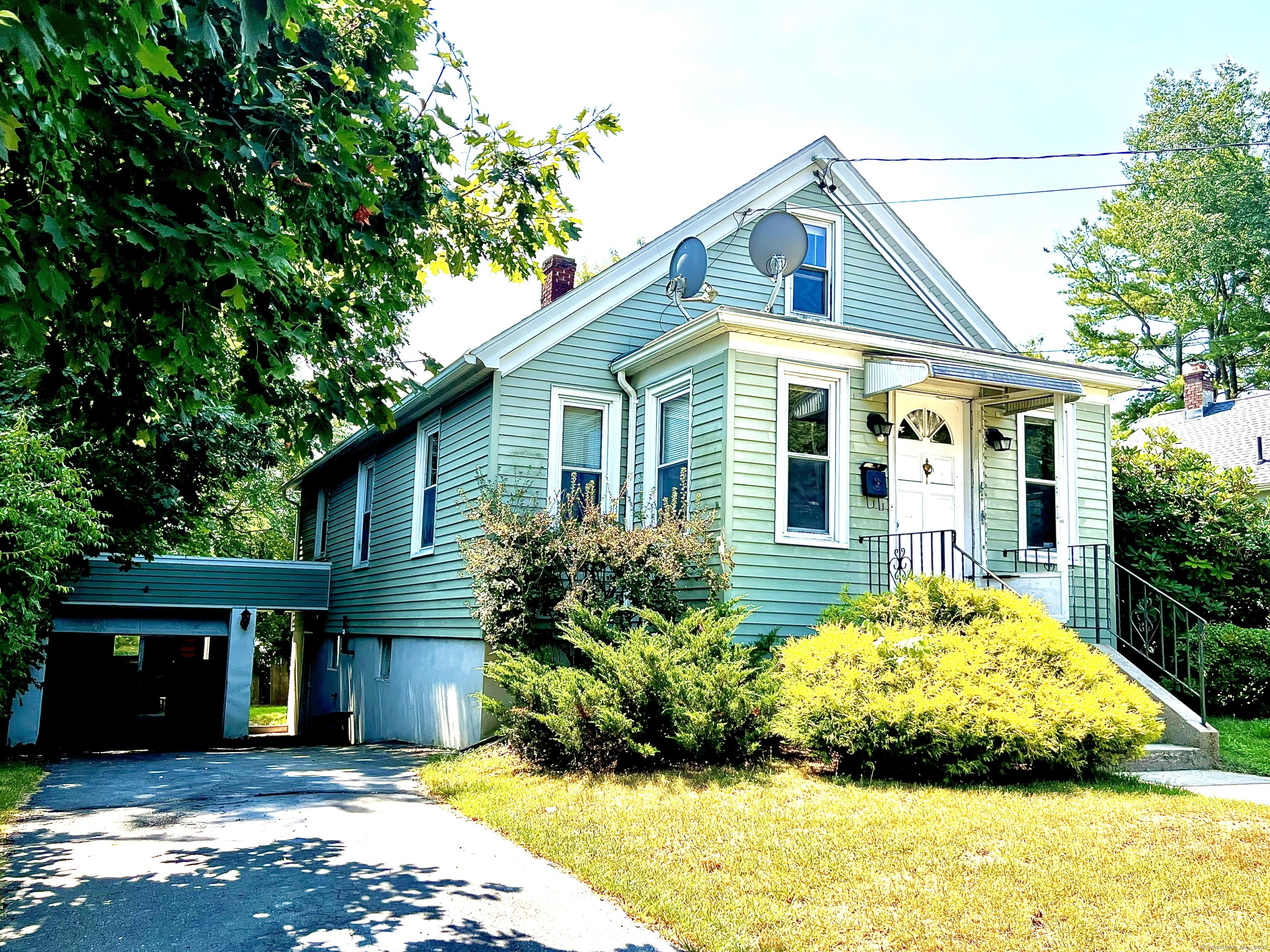 172 Ashcraft Road New London CT 06320