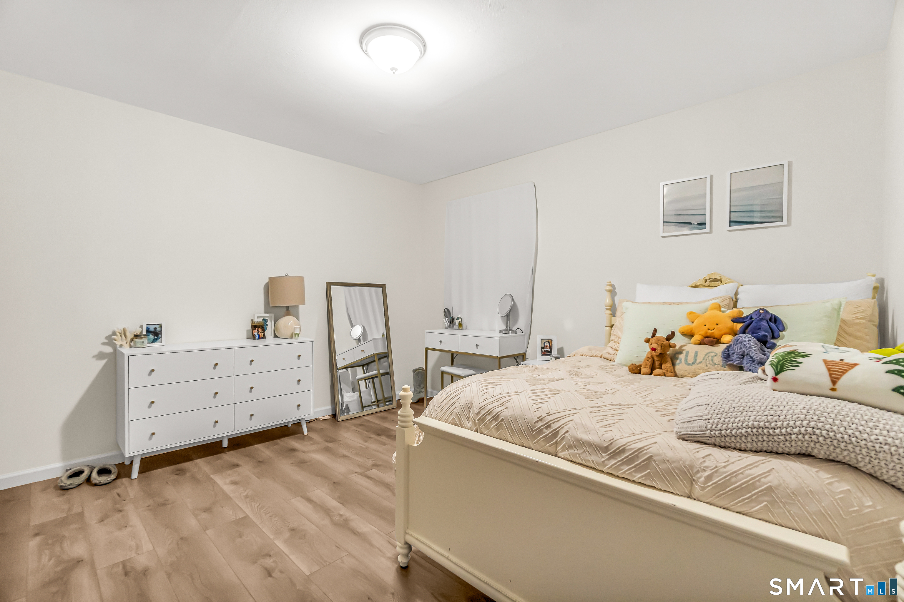 252 Bear Paw Road Bridgeport CT 06606