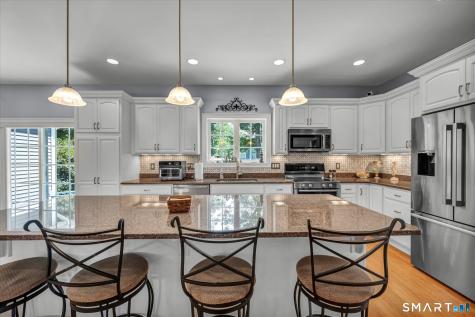 80 Acre Way Southington CT 06489