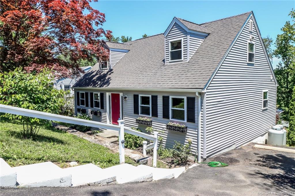 13 Clearview Drive Brookfield CT 06804