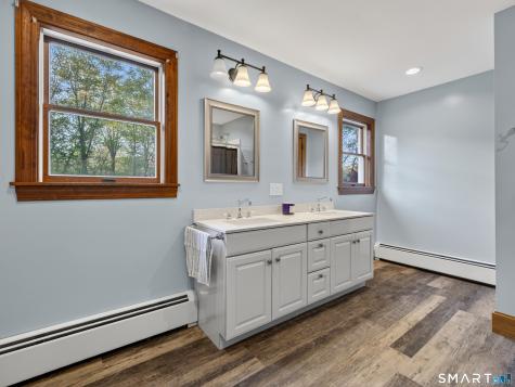 34 Valley Drive Salem CT 06420