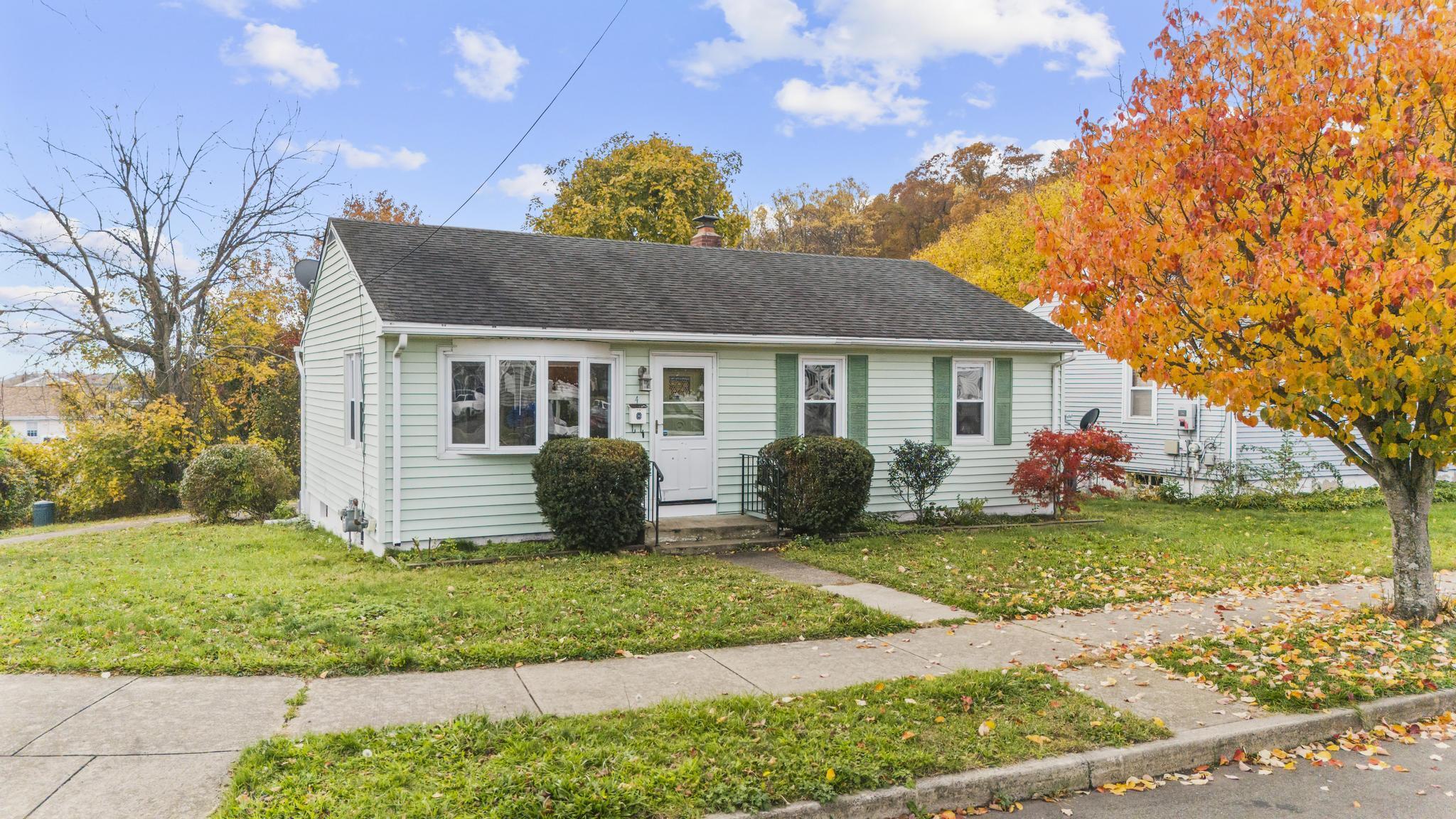 4 Laura Lane New Haven CT 06512