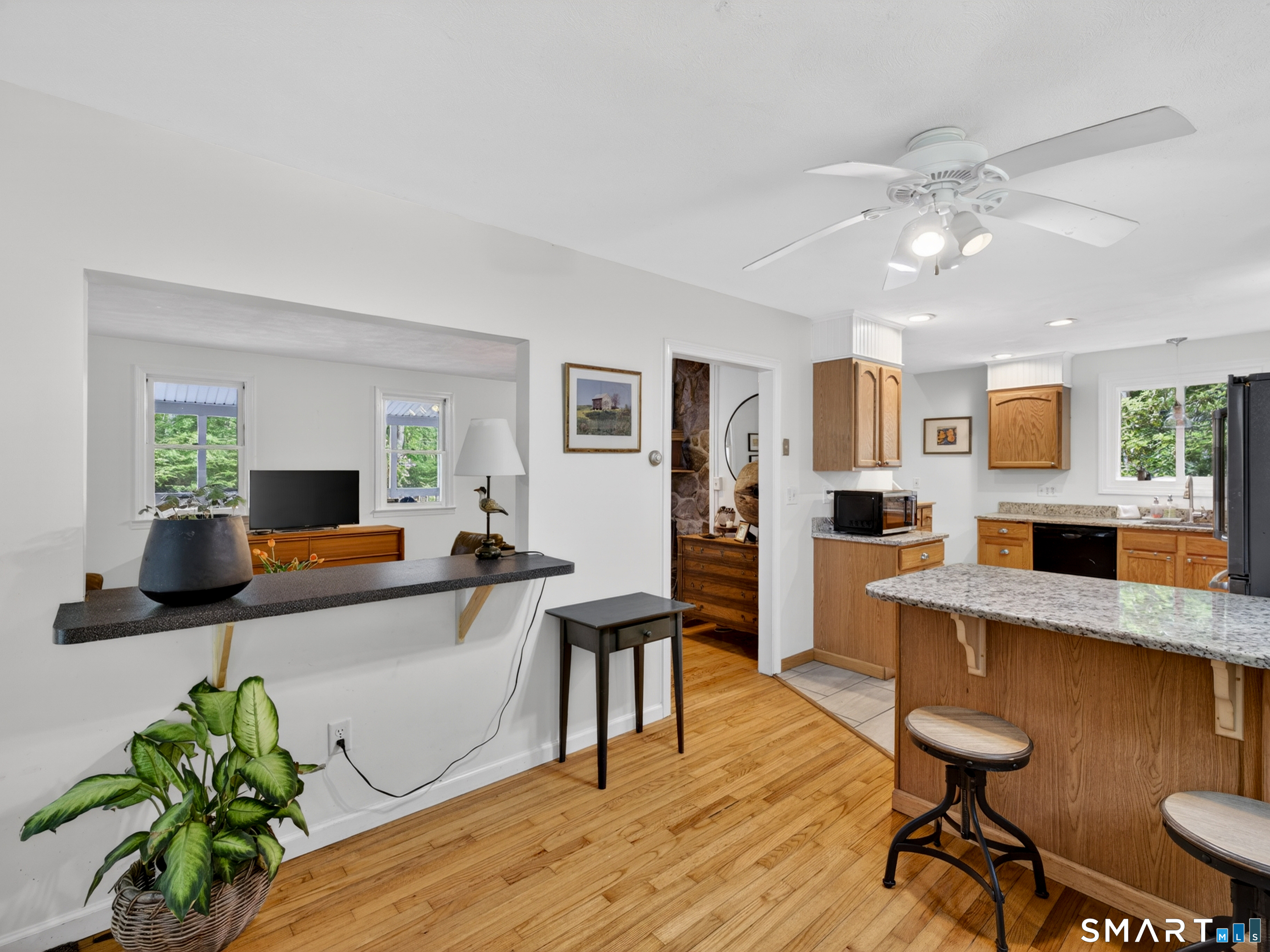 198 Grassy Hill Road East Lyme CT 06333