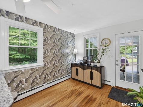 198 Grassy Hill Road East Lyme CT 06333