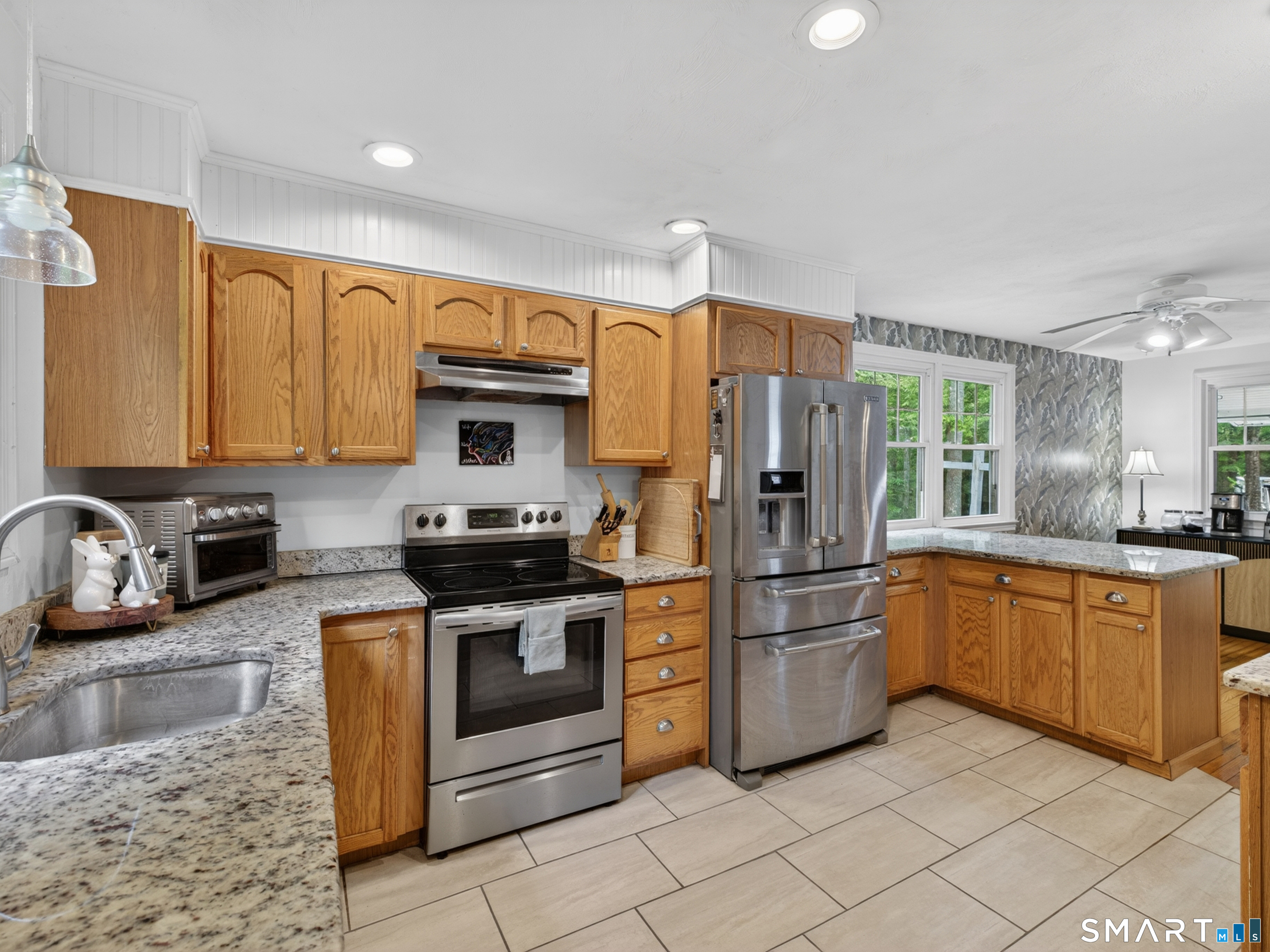 198 Grassy Hill Road East Lyme CT 06333