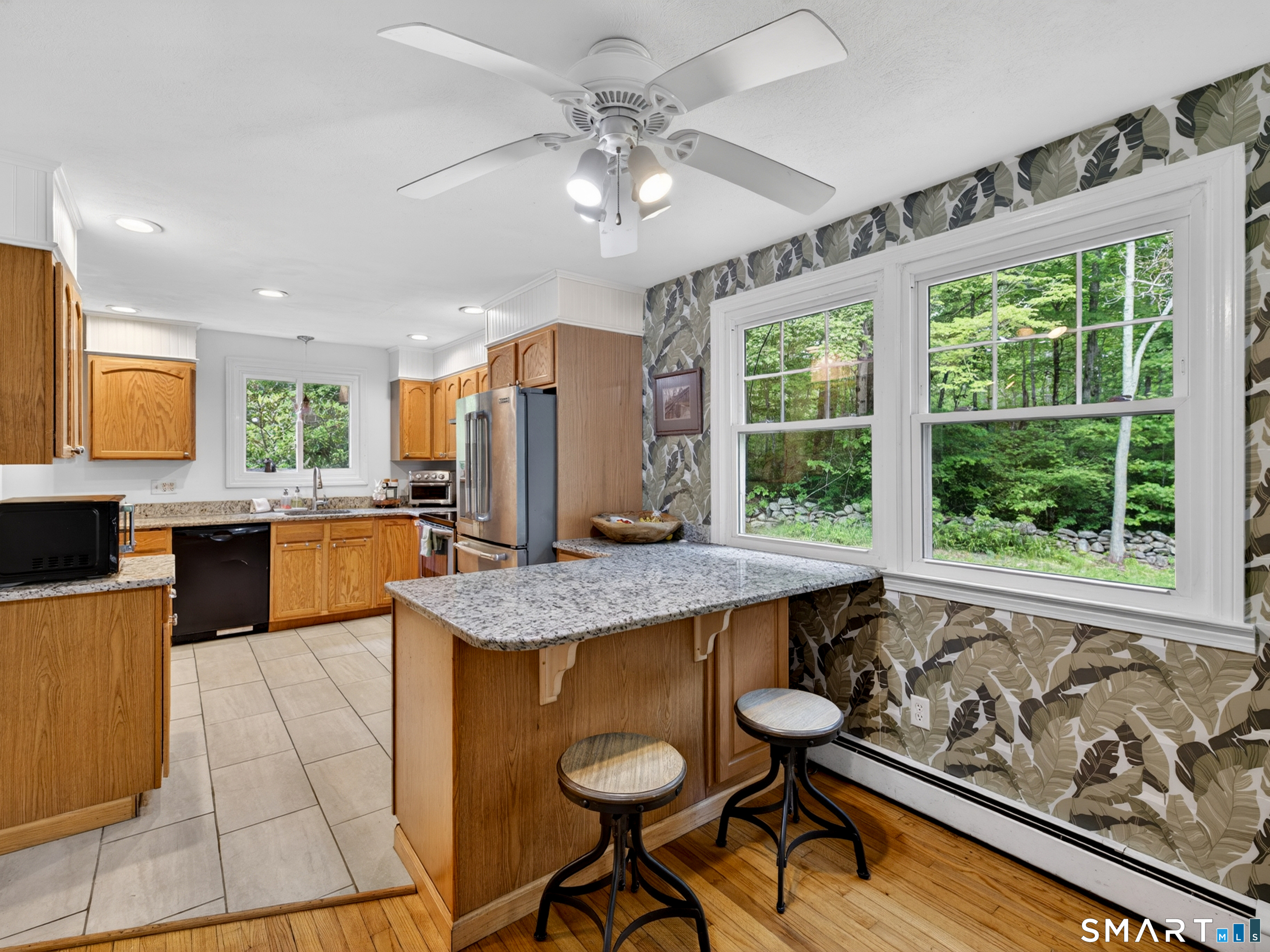 198 Grassy Hill Road East Lyme CT 06333
