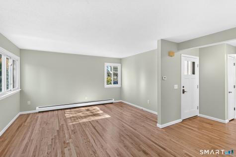 2 Hazel Court Simsbury CT 06070